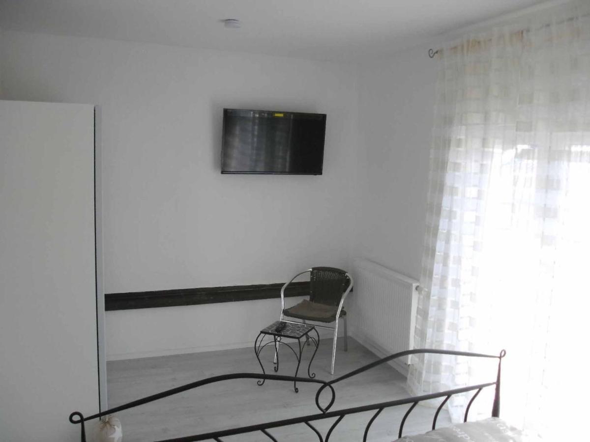 Ferienhaus Nikita เวิร์ซบวร์ก ภายนอก รูปภาพ